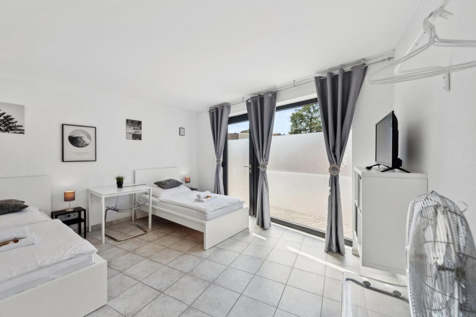 Andriss - Travel & Work - 5 Bedroom - Kitchen - Parking Kaiserslautern Exterior foto